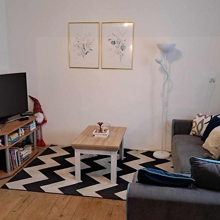 Komárno Cozy Town Center Retreat 아파트 외부 사진