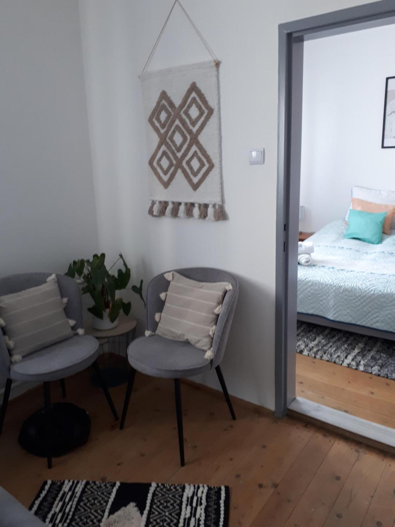 Komárno Cozy Town Center Retreat 아파트 외부 사진